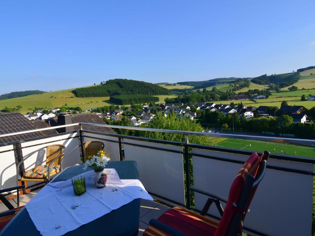 Serene Apartment In Meschede With Balcony Grevenstein Zewnętrze zdjęcie